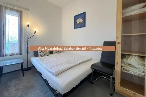 Aliz Nyaralohaz Case de vacanță *